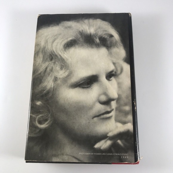 Petals on the Wind by V.C. Andrews 1980 Book Club Edition Hardcover Dust Jacket - Picture 4 of 8